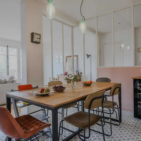 Apartment Charming Flat - 9p-4bd - Near Auteuil Paris